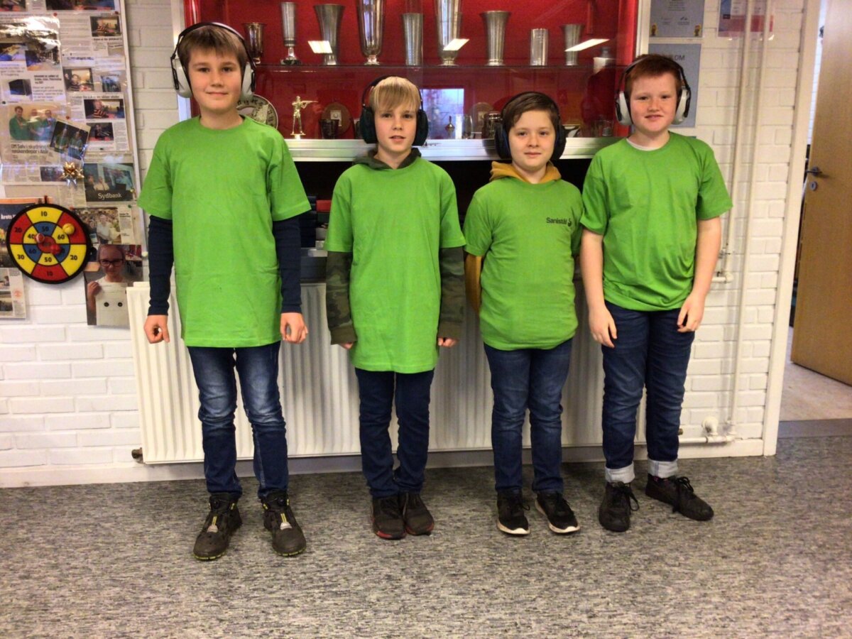 Skoleskydning-20204 Pladsen: Mads, Rasmus, Thomas,  Teis